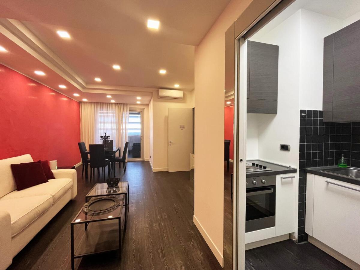 Elegante Bilocale Torre Pontina Apartment Latina Ngoại thất bức ảnh