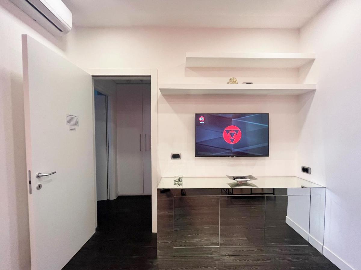 Elegante Bilocale Torre Pontina Apartment Latina Ngoại thất bức ảnh