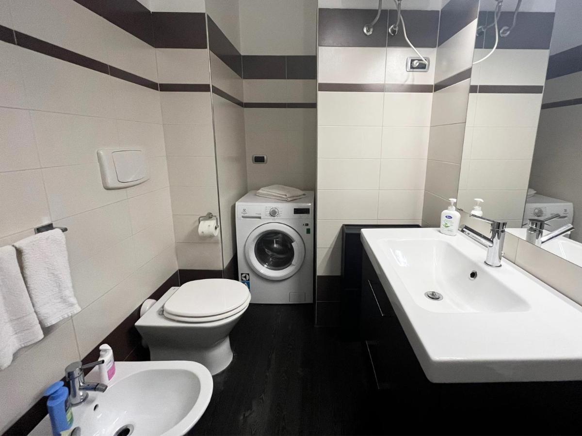 Elegante Bilocale Torre Pontina Apartment Latina Ngoại thất bức ảnh